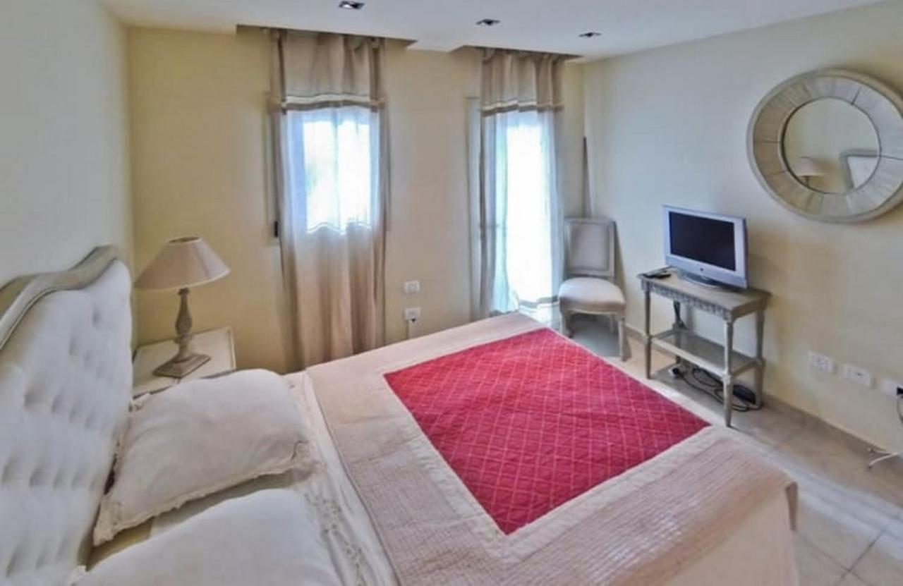 Villa Family Eilat With Heated Pool エクステリア 写真