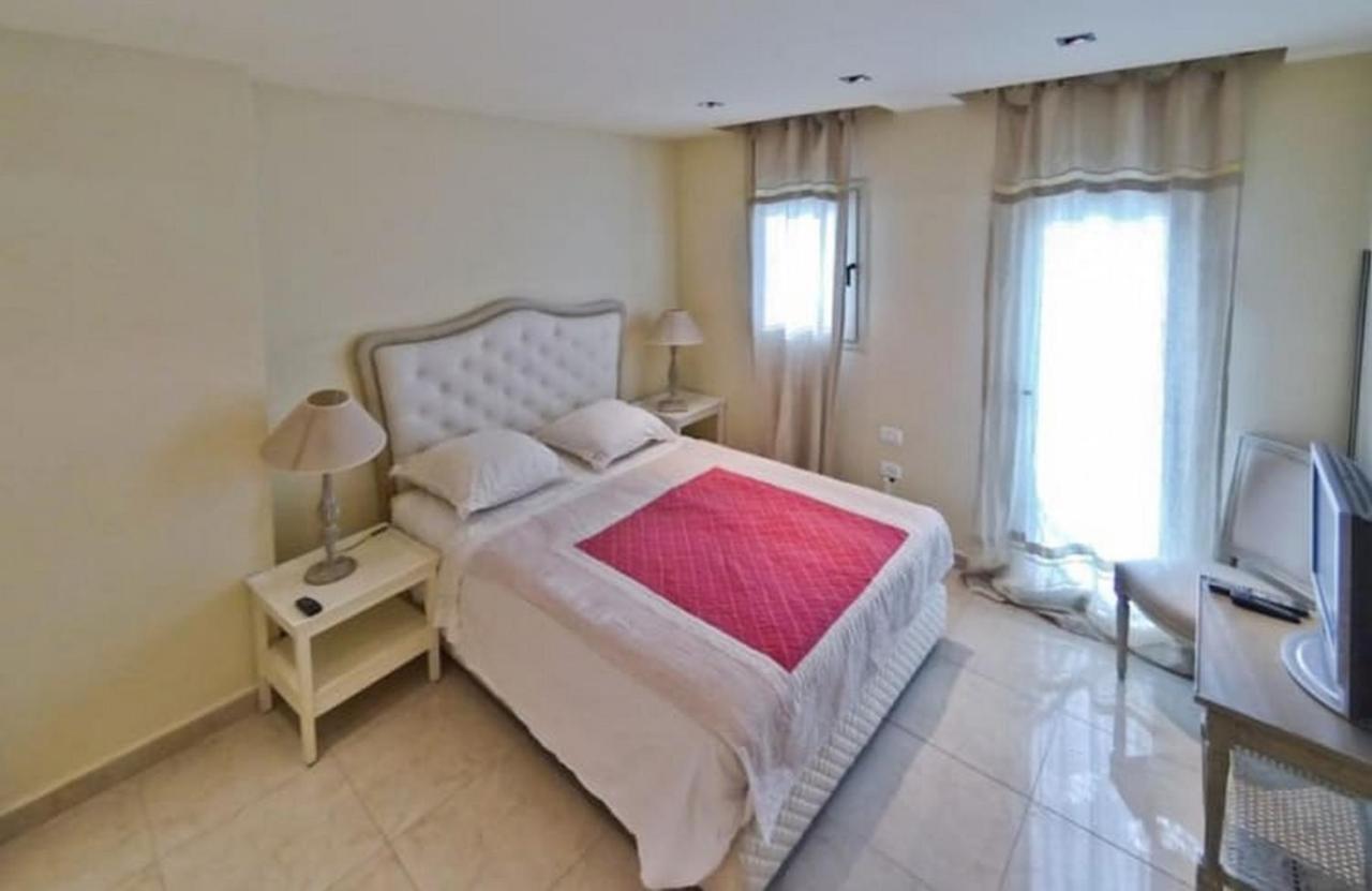 Villa Family Eilat With Heated Pool エクステリア 写真