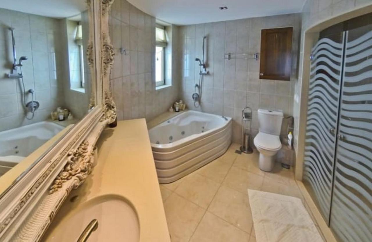 Villa Family Eilat With Heated Pool エクステリア 写真