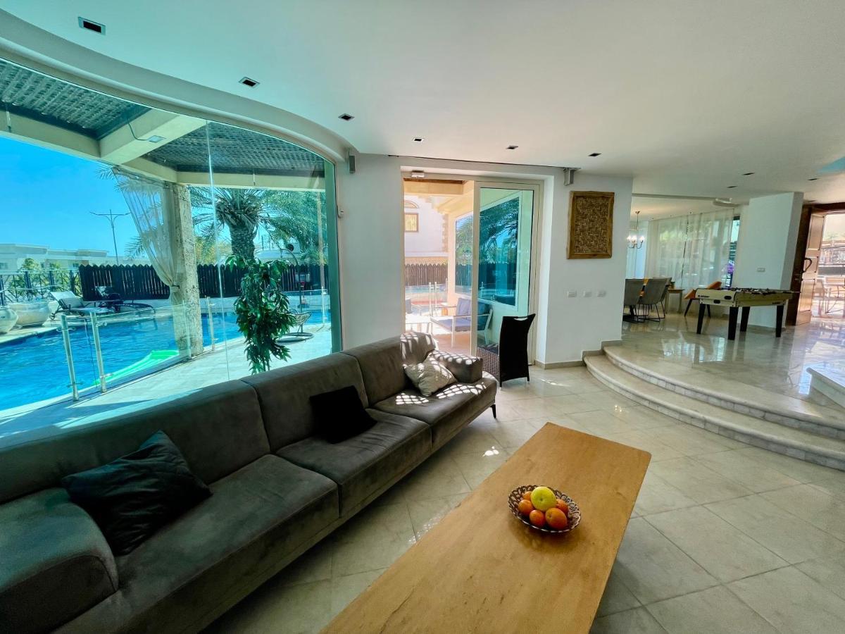Villa Family Eilat With Heated Pool エクステリア 写真